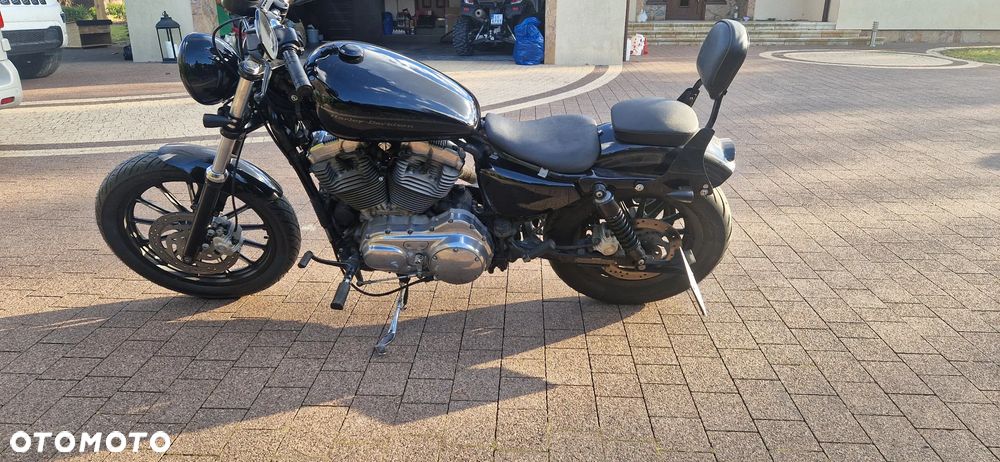 Harley-Davidson Sportster Roadster 883R - 8