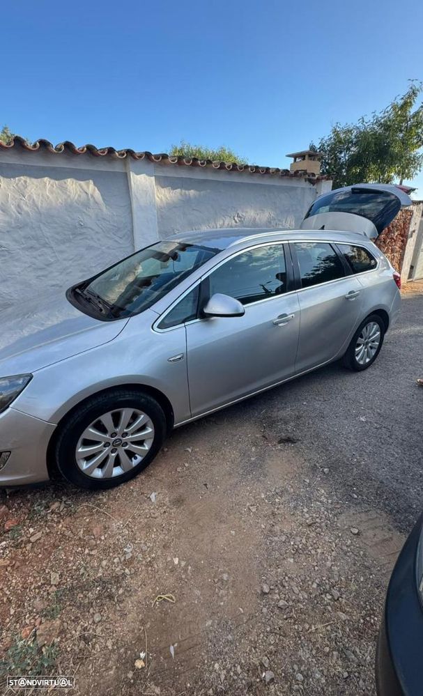 Opel Astra Sports Tourer - 10