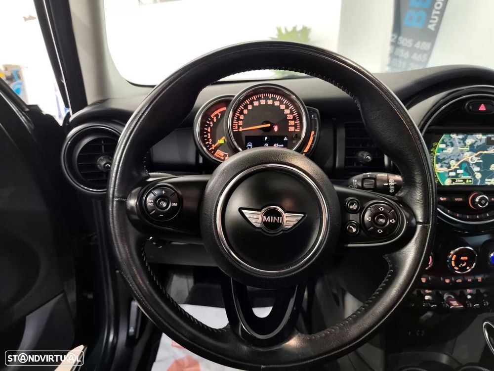 MINI 5 Portas One Auto - 18