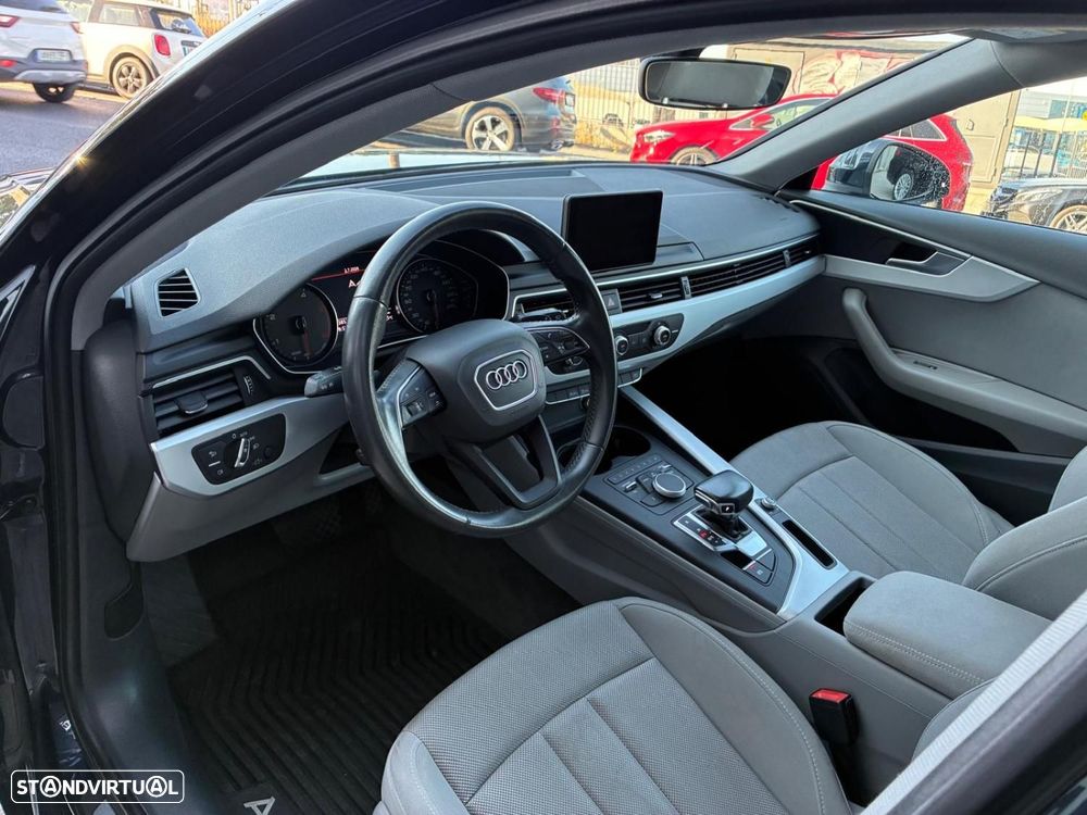 Audi A4 Avant 2.0 TDI Sport S tronic - 4