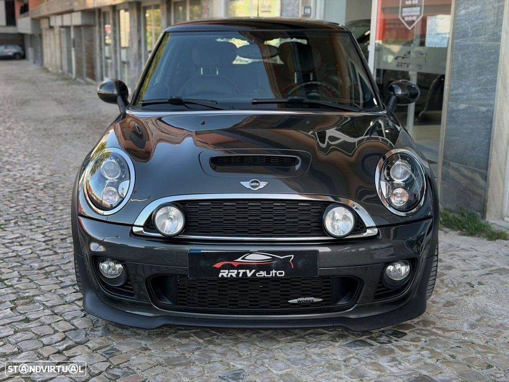 MINI 3 Portas John Cooper Works - 14