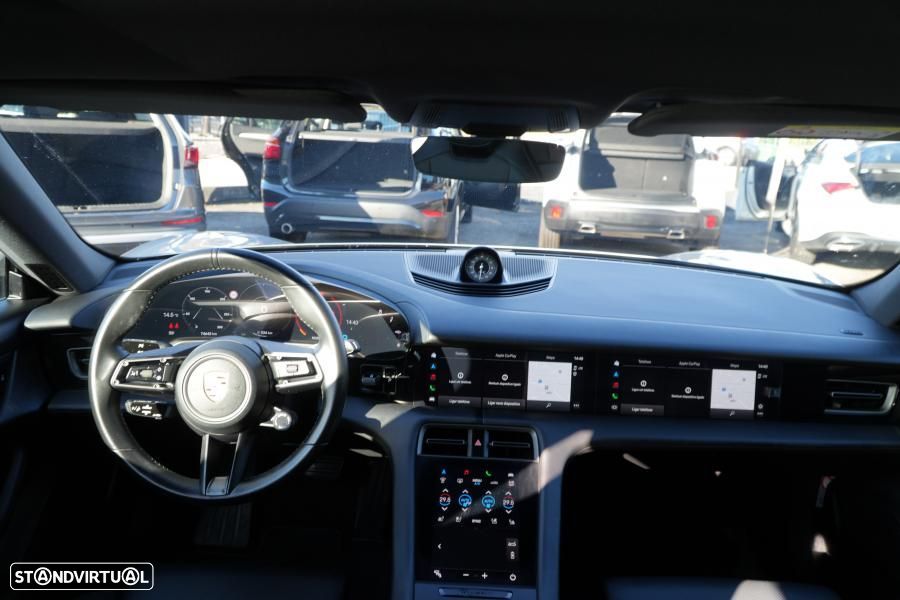 Porsche Taycan Sport Turismo Black Edition - 11