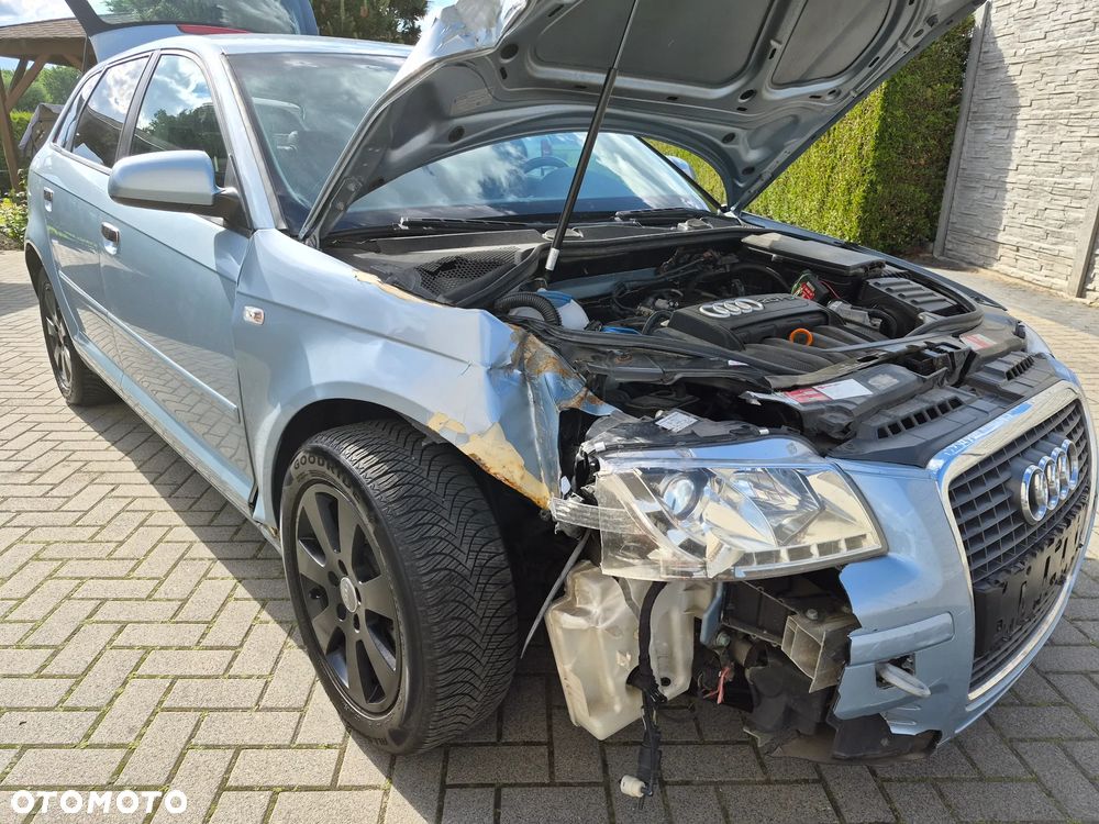 Audi A3 Sportback 2.0 FSI Ambiente - 7