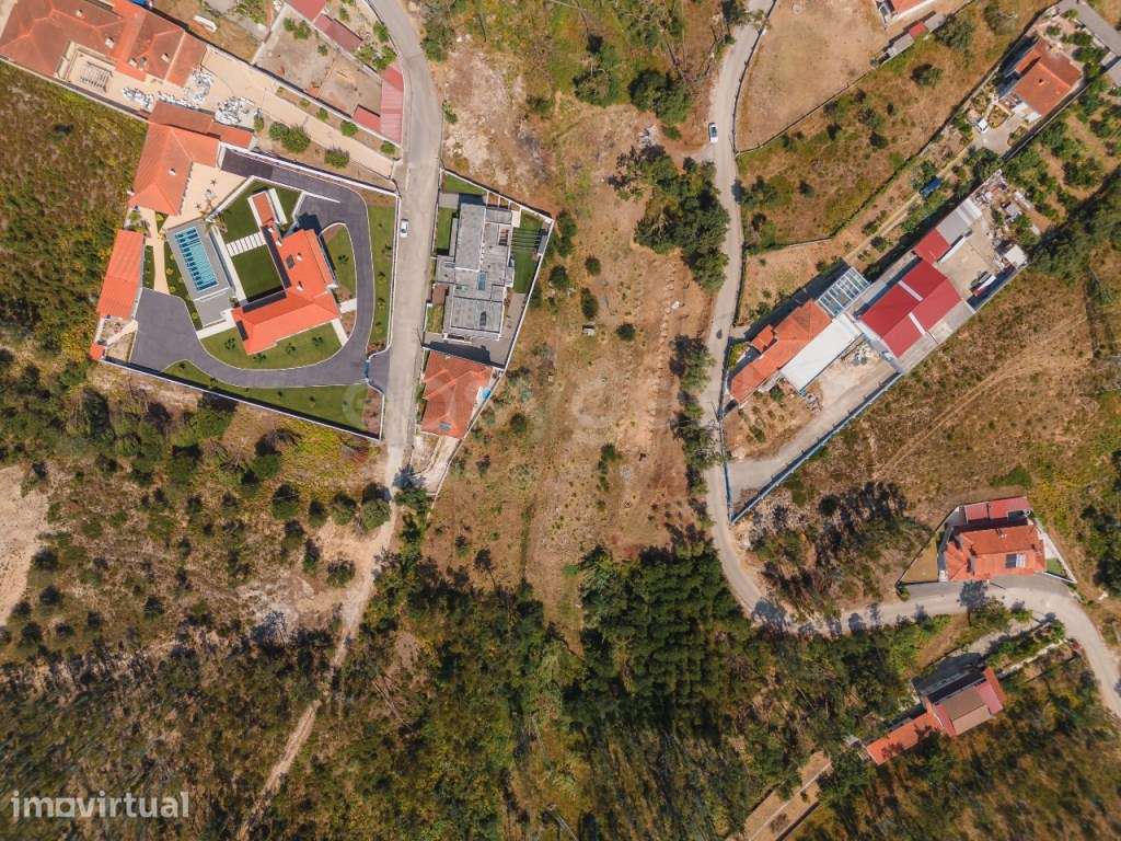 Terreno com 6.600m² na Barosa, Leiria - PDM Grau II com 3.960m² de ABC - Grande imagem: 3/6