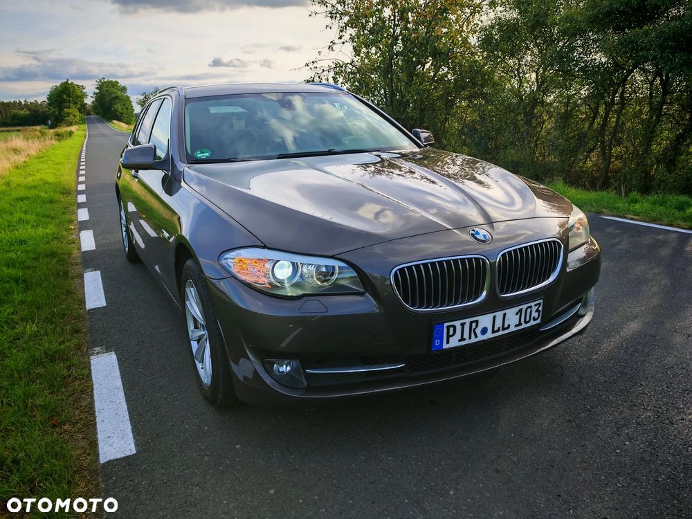 BMW Seria 5 520d Touring - 1