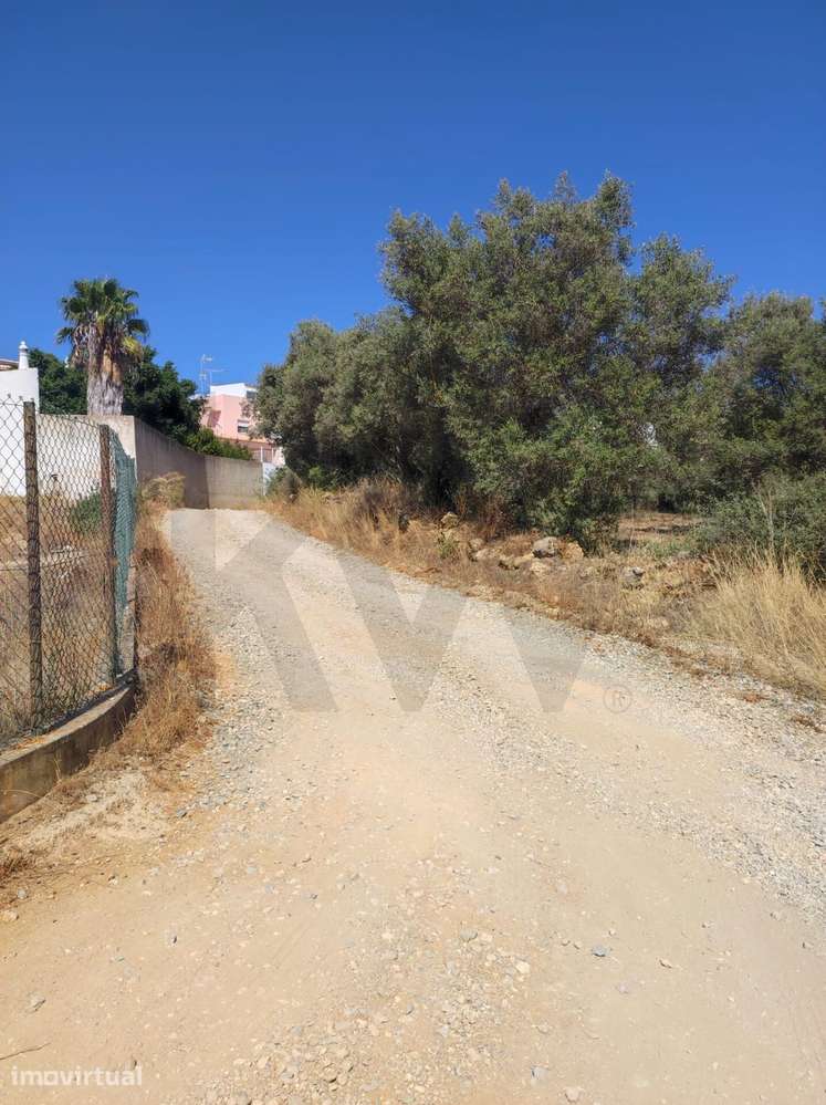 Terreno rústico com 4040m2, localizado em Quelfes - Olhão - Grande imagem: 3/12