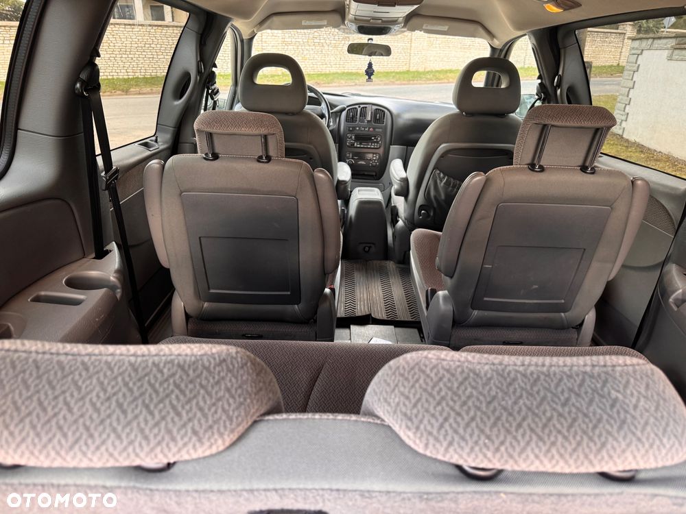 Chrysler Grand Voyager 3.3 LX - 17