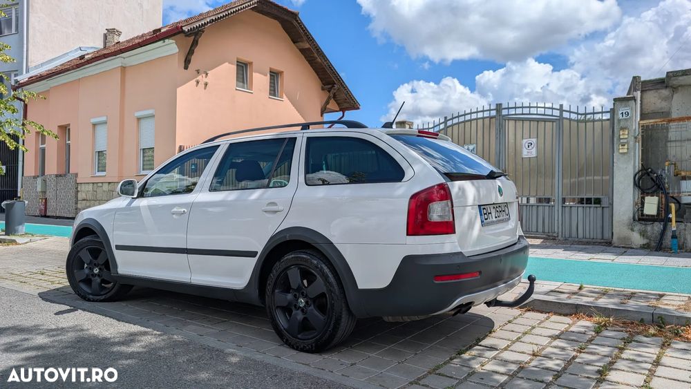 Skoda Octavia 2.0 TDI DPF 4x4 DSG Scout - 2