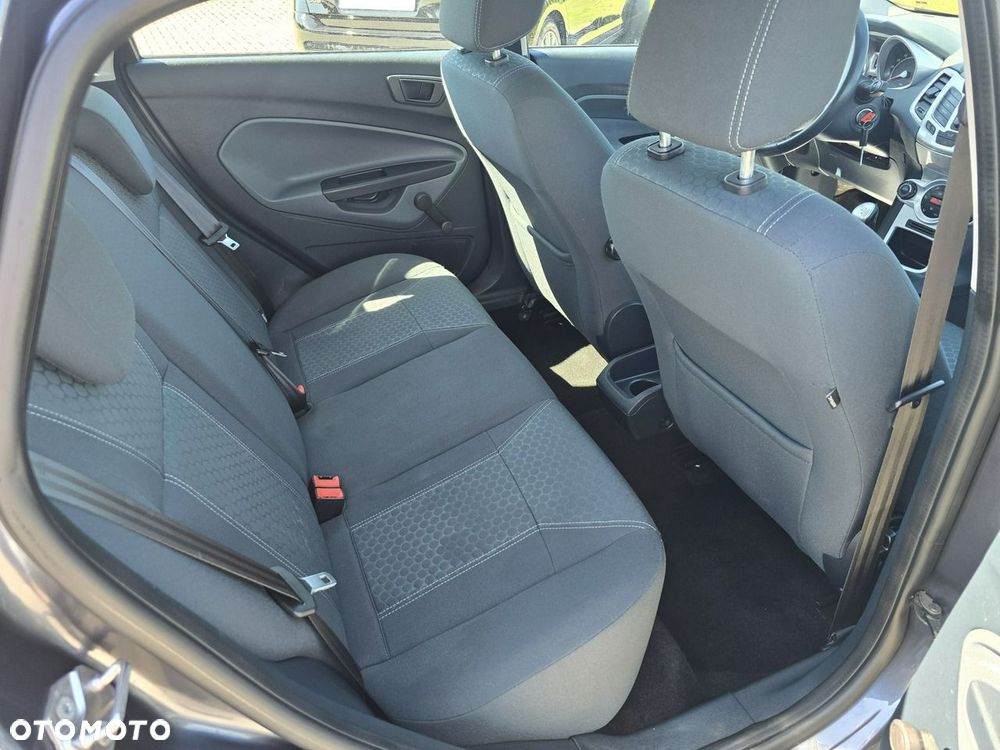 Ford Fiesta - 18