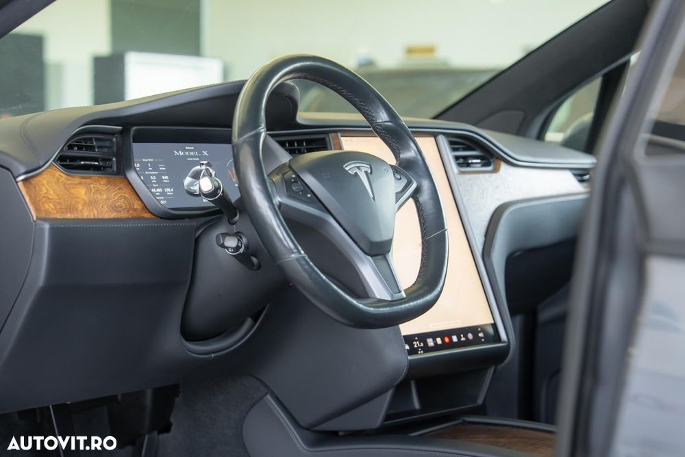 Tesla Model X Signature P90D Allradantrieb - 29
