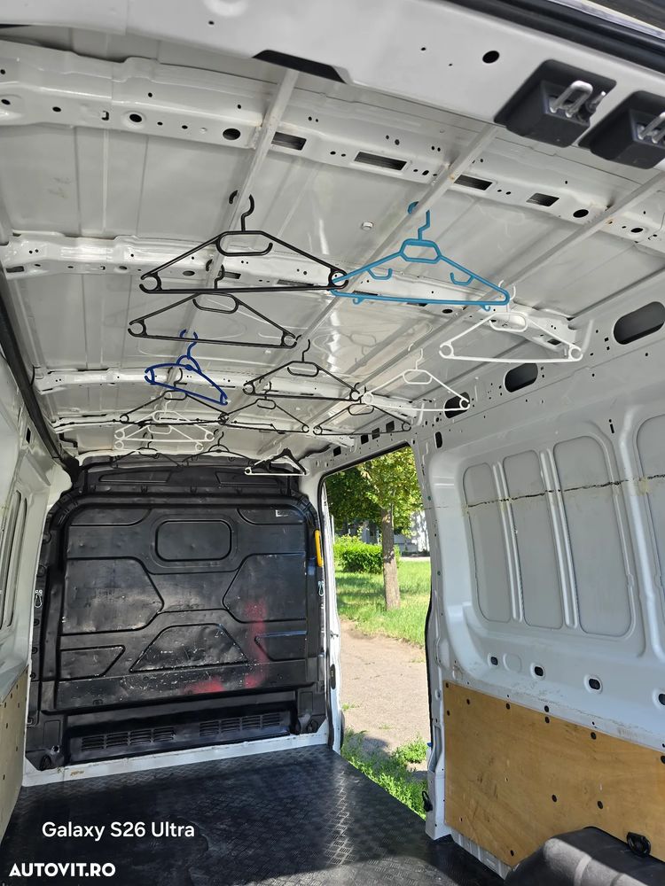 Ford Transit - 24