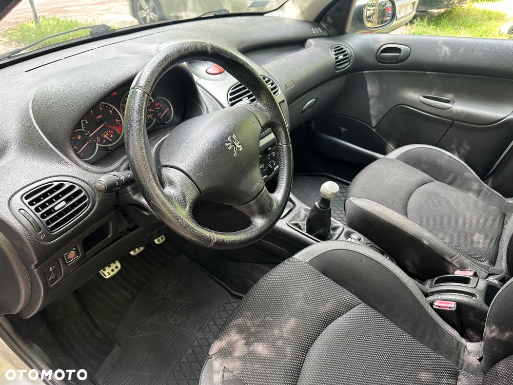 Peugeot 206 - 5