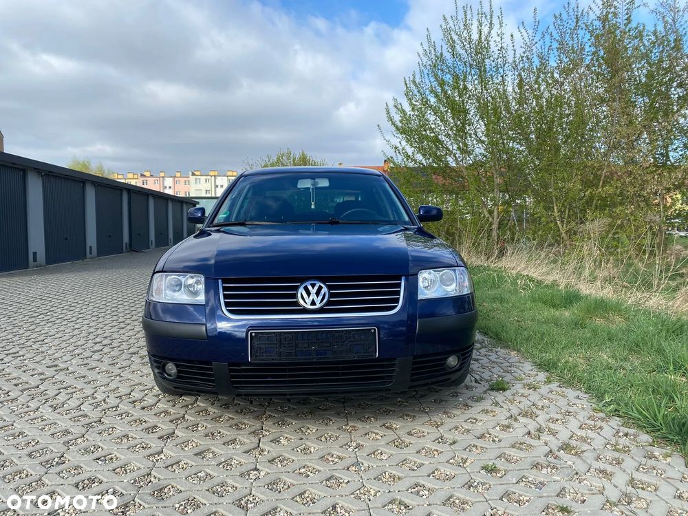 Volkswagen Passat - 13