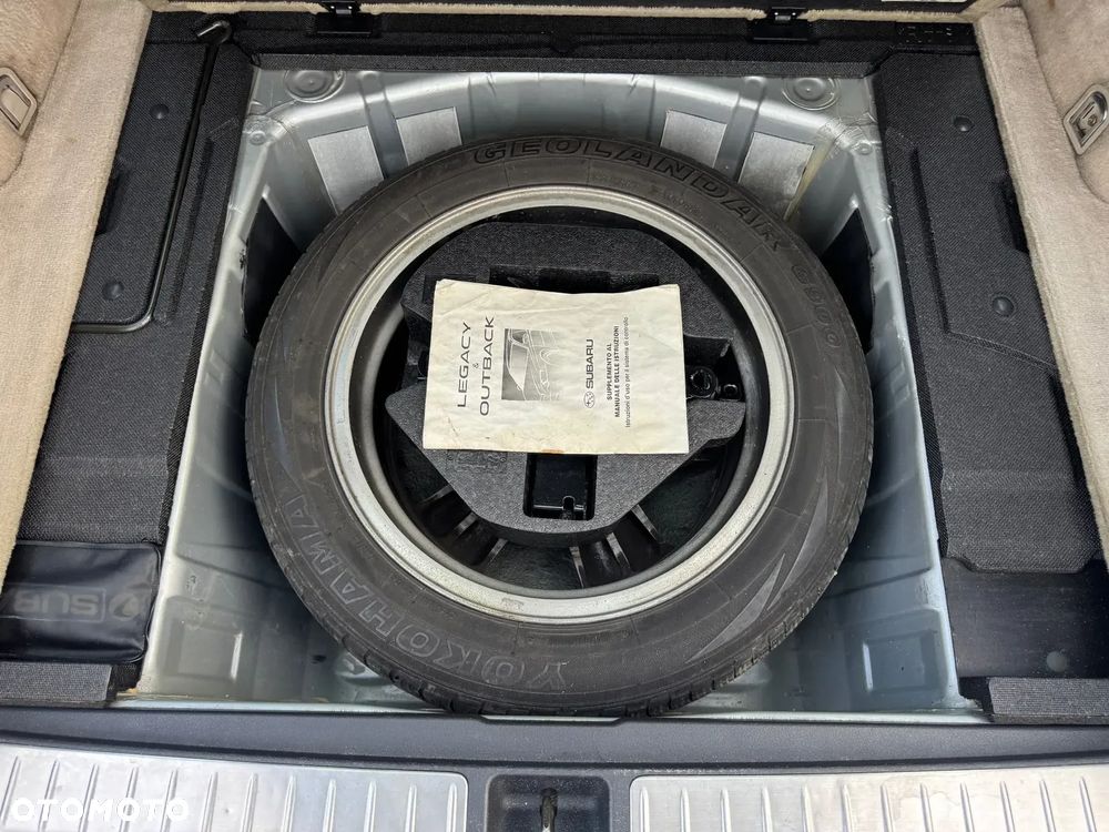 Subaru Outback Legacy 3.0RE NAV/NSE - 24