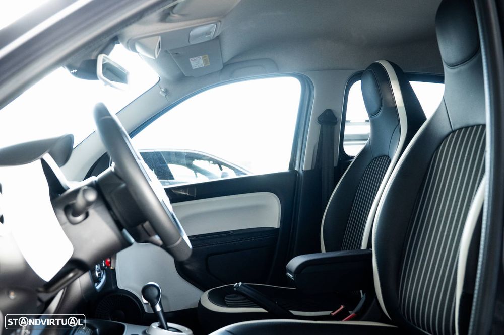 Renault Twingo Z.E. 22 Intens - 19
