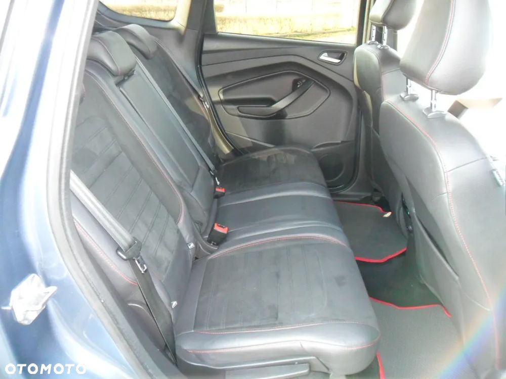 Ford Kuga 1.5 TDCi 2x4 ST-Line - 24