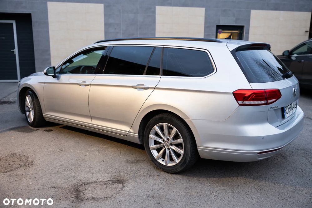 Volkswagen Passat - 8