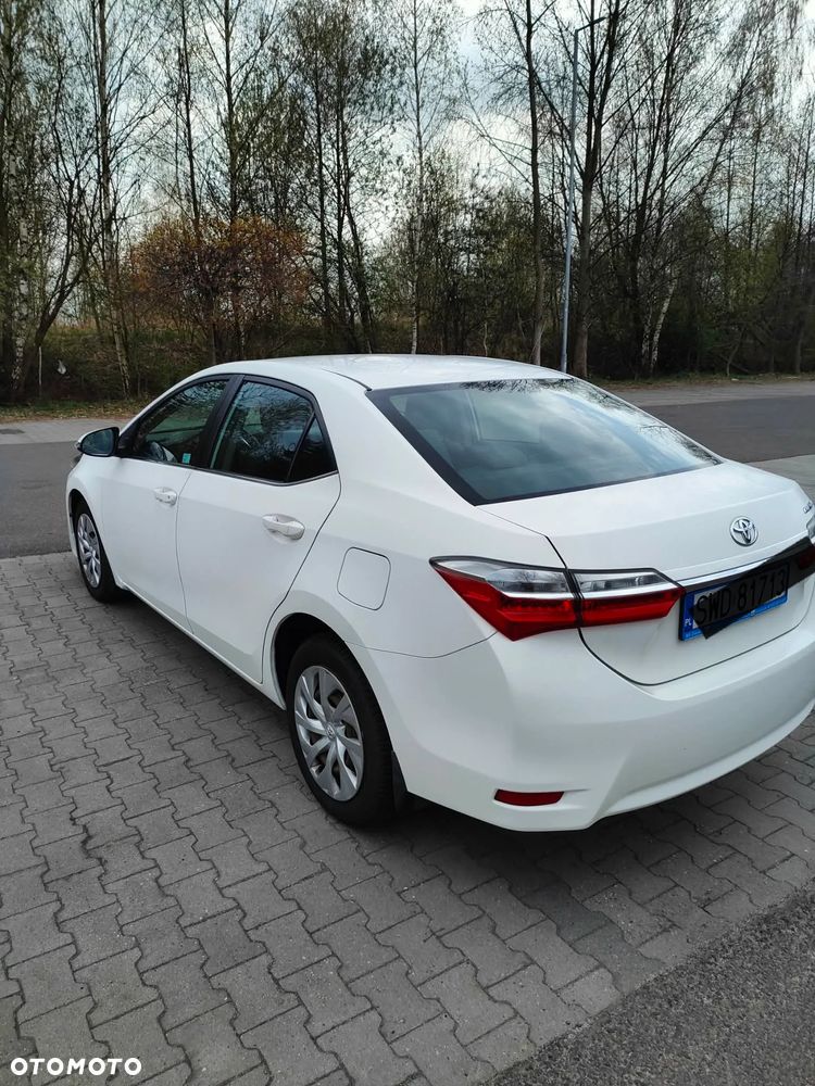 Toyota Corolla 1.4 D-4D Active EU6 - 10