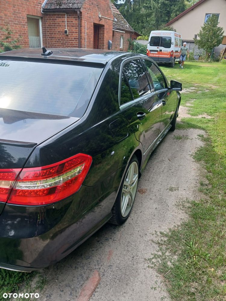 Mercedes-Benz Klasa E 350 4-Matic Classic - 6