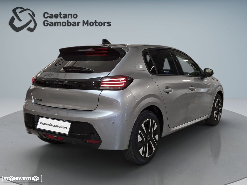 Peugeot e-208 51 kWh Allure — fotografia 8