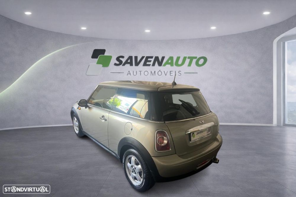 MINI 3 Portas One D - 14