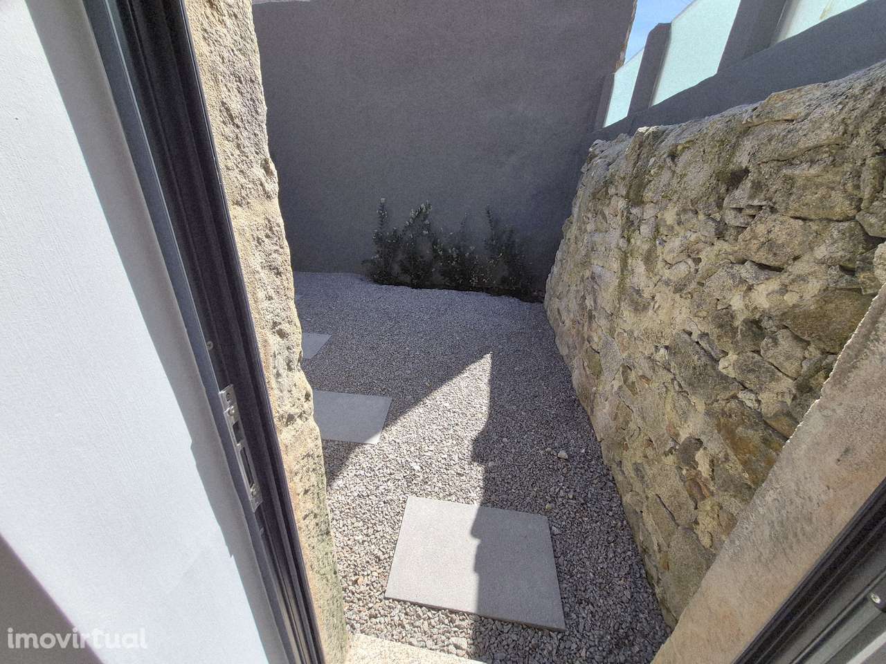 Moradia - Grande imagem: 2/12