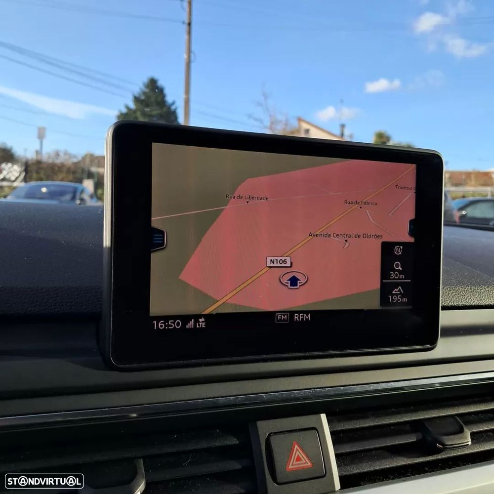 Audi A4 Avant 2.0 TDI S tronic - 11