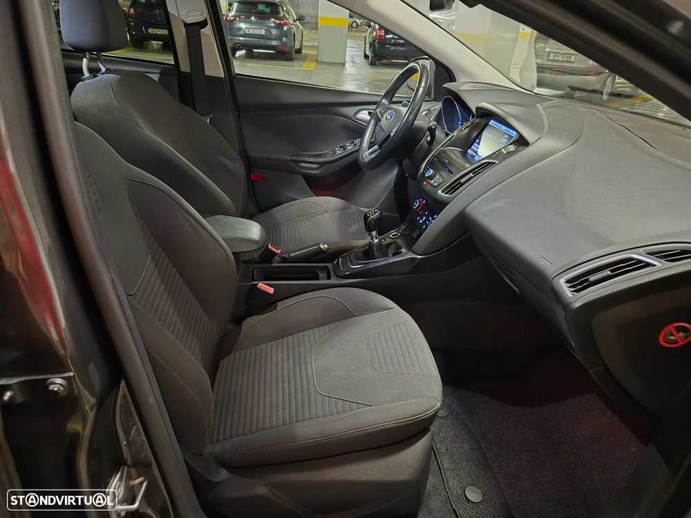 Ford Focus SW 1.5 TDCi Titanium - 31