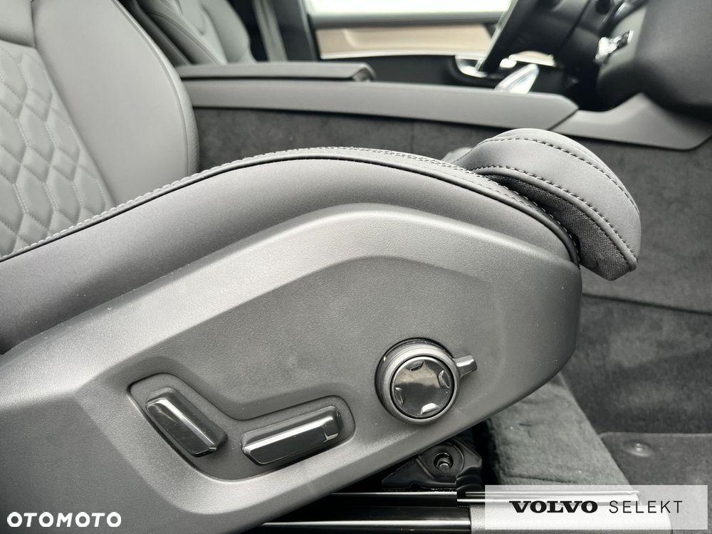 Volvo XC 90 - 41