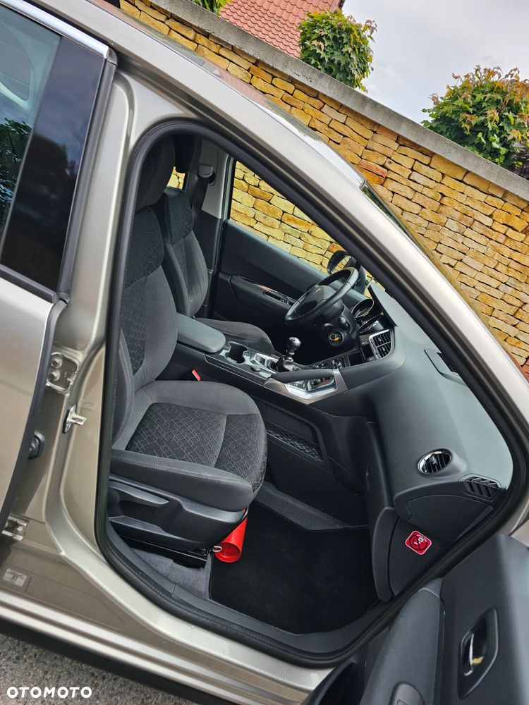 Peugeot 3008 1.6 BlueHDi Style S&S - 27