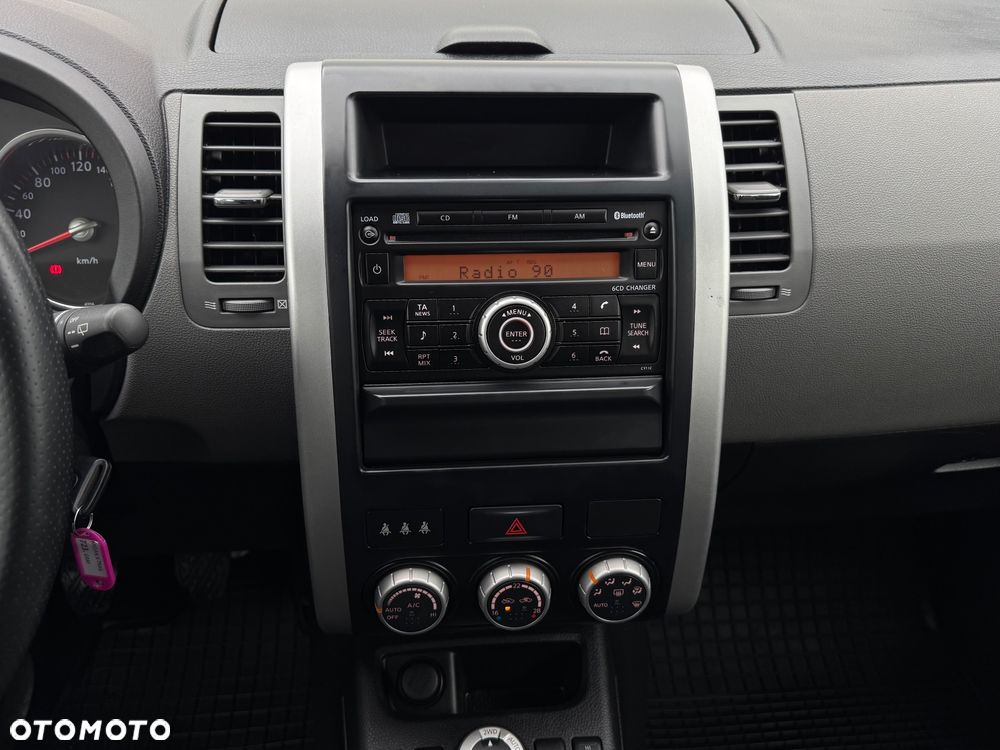 Nissan X-Trail 2.0 4x4 XE - 18