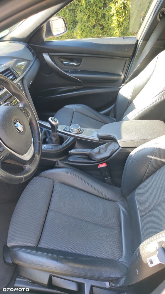 BMW Seria 3 318d - 10