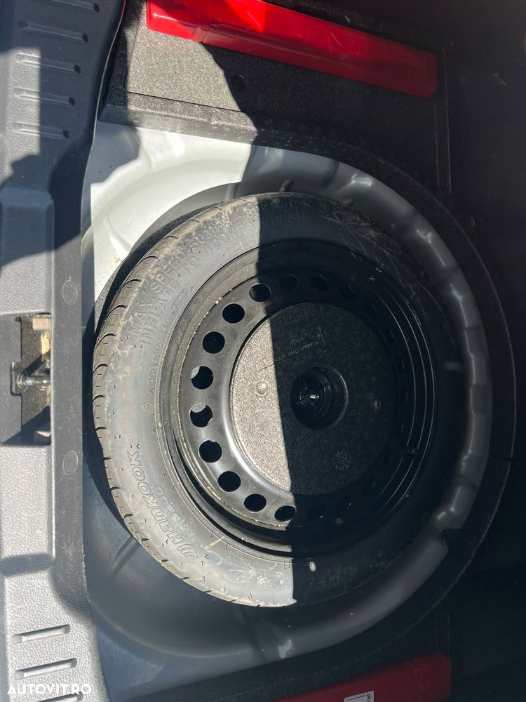 Ford Focus 1.0 EcoBoost Connected - 27