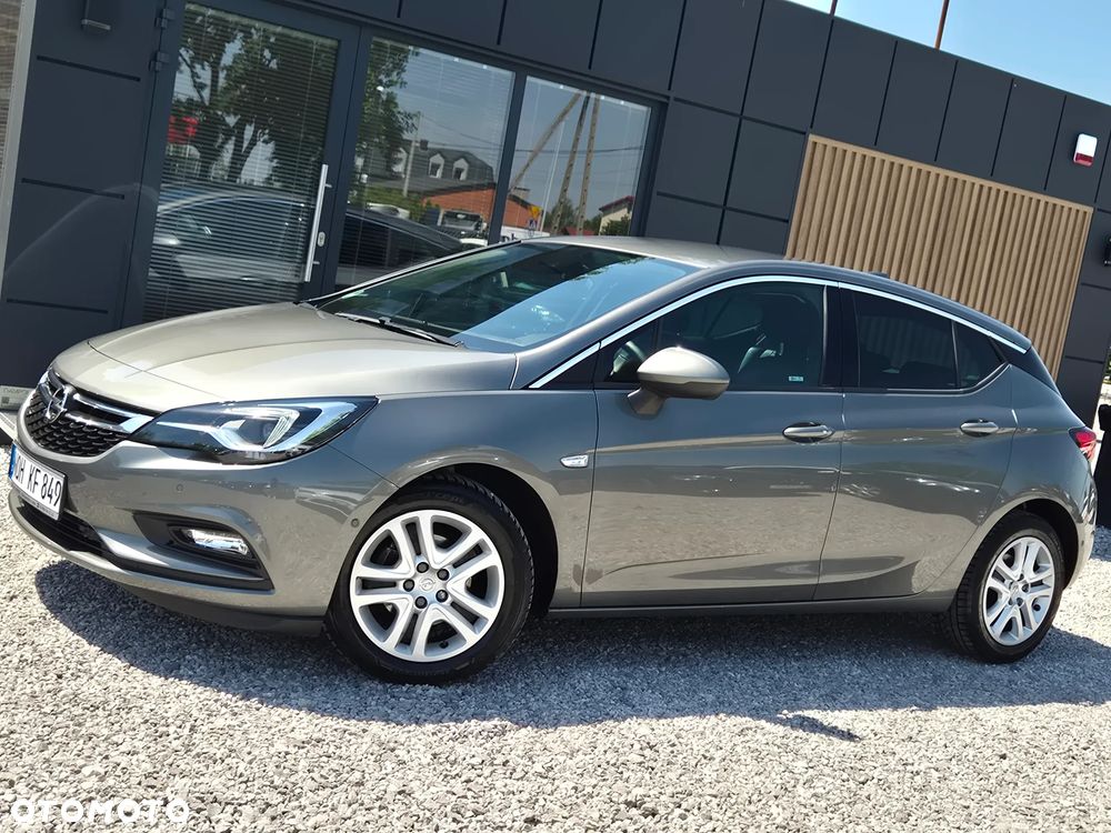 Opel Astra 1.4 T Dynamic S&S - 4