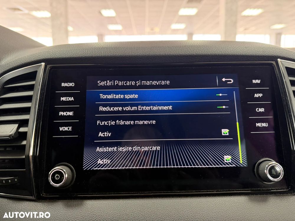 Skoda Karoq 1.6 TDI SCR DSG Style - 35