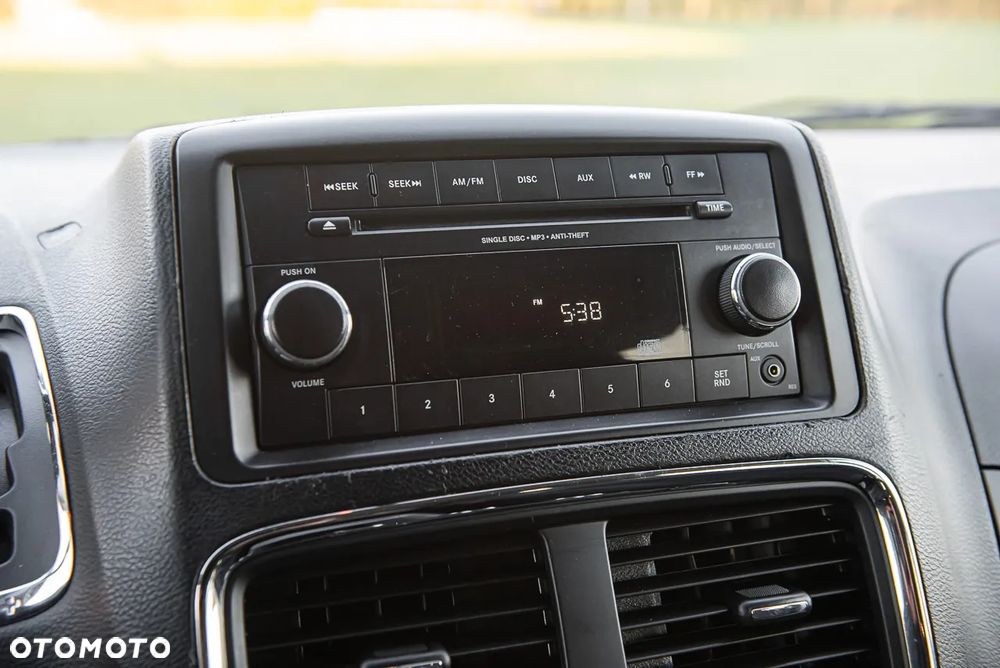 Dodge Grand Caravan 3.6 R/T - 27