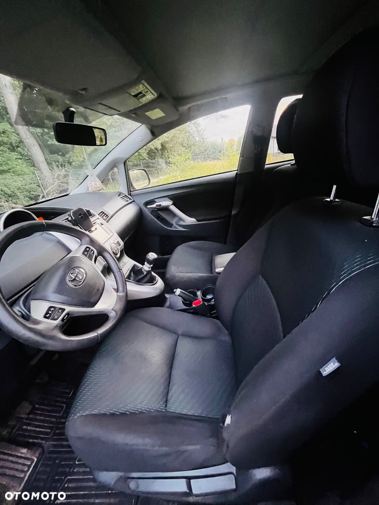 Toyota Verso 1.8 Premium EU5 - 8