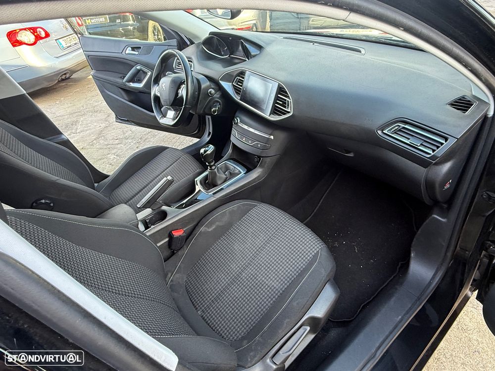 Peugeot 308 SW 1.5 BlueHDi Allure Pack - 25