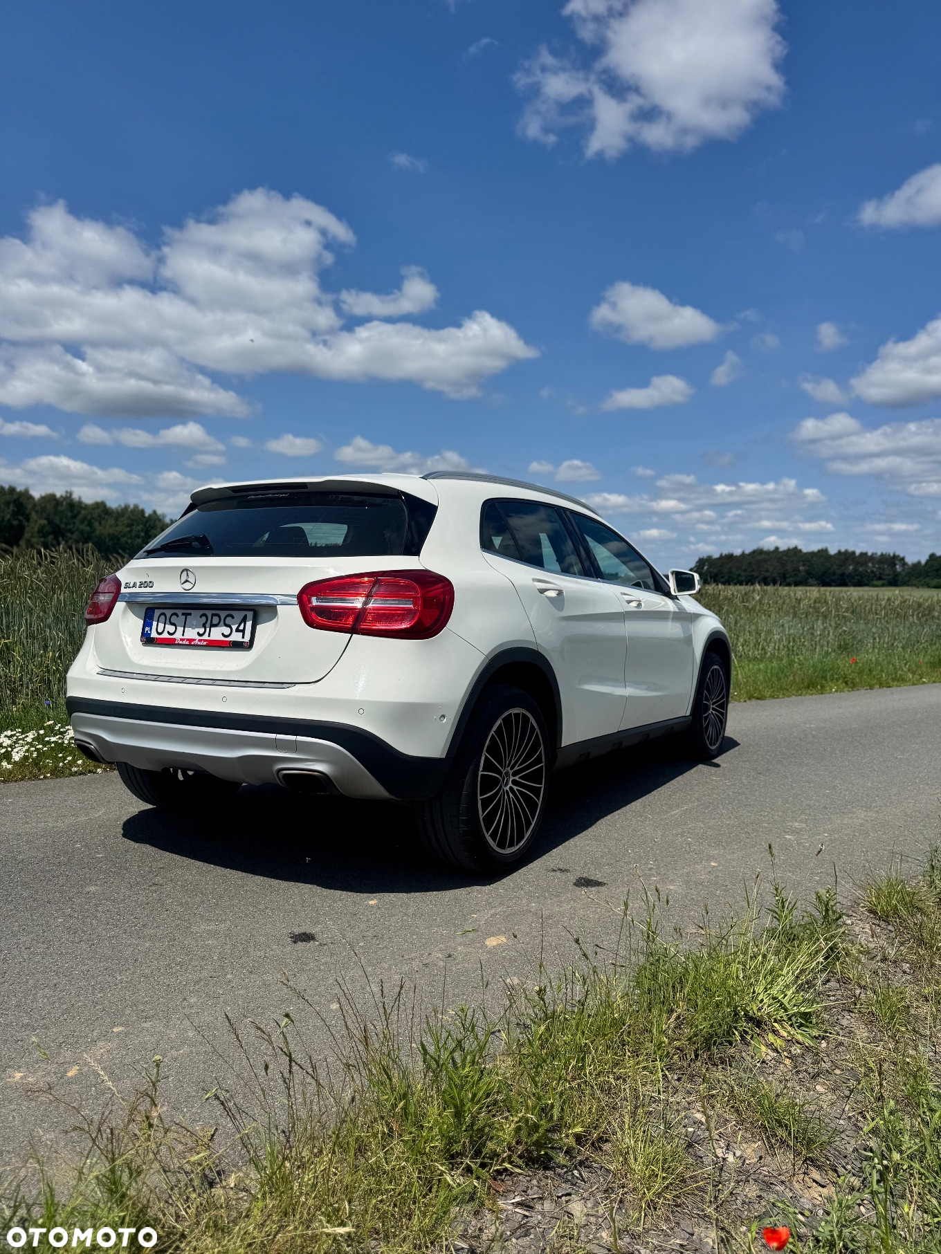 Mercedes-Benz GLA - 6