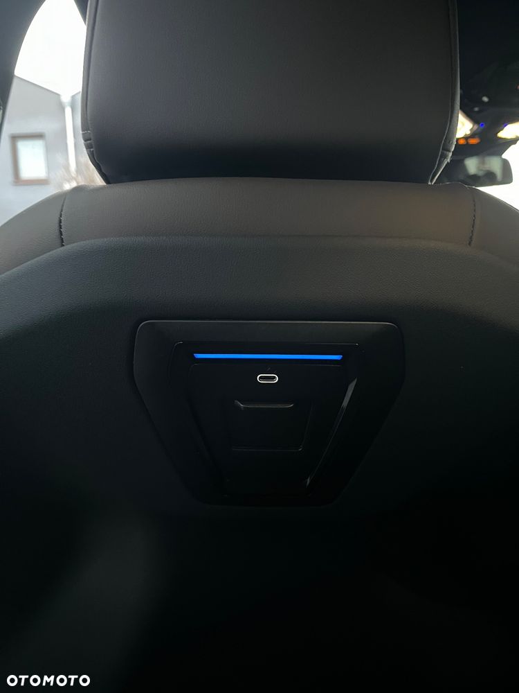 BMW Seria 5 550e xDrive - 14