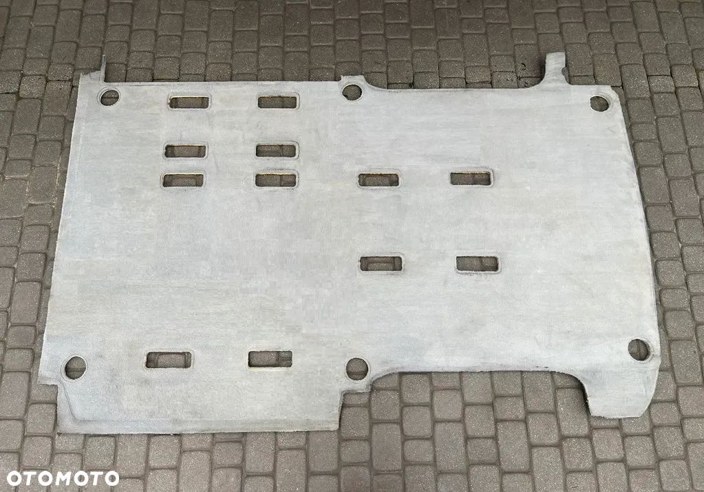 WYKŁADZINA WELUROWA DYWAN WNĘTRZA JASNA PODŁOGA TYLNA TYŁ MATA 9 OSÓB VW T5 LIFT T6 CARAVELLE TRANSPORTER - 1