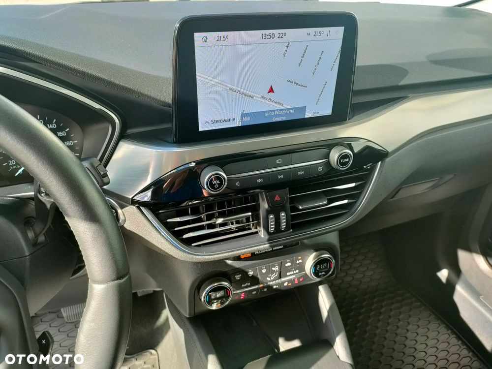 Ford Kuga 2.0 EcoBlue 4x4 TITANIUM - 16