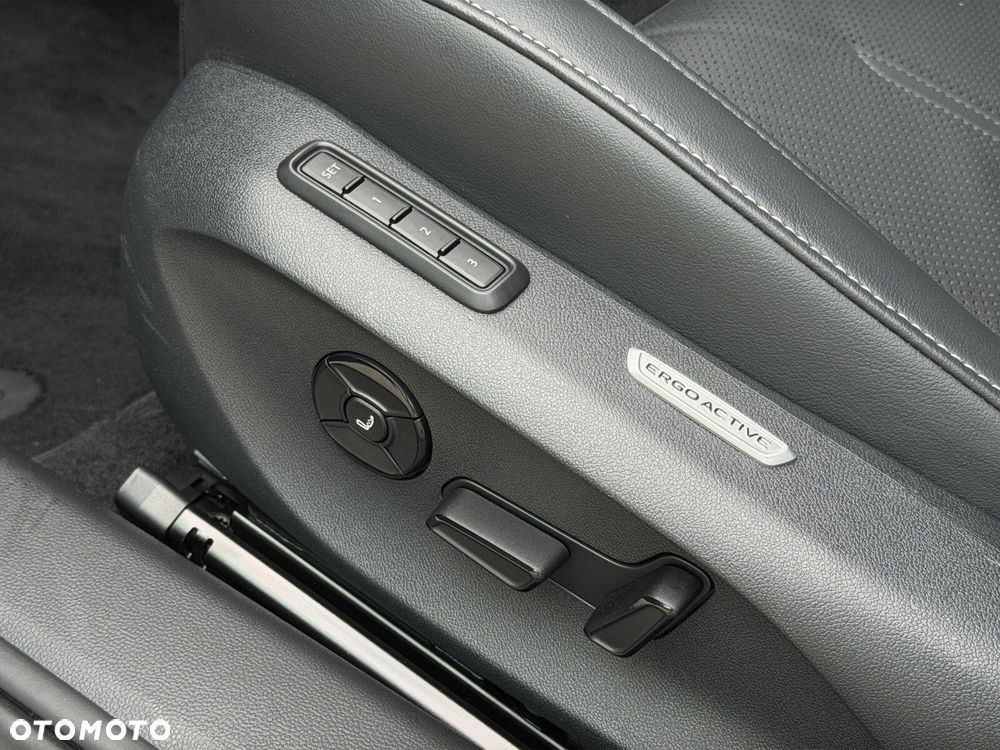 Volkswagen Passat Variant 2.0 TDI EVO Elegance DSG - 12