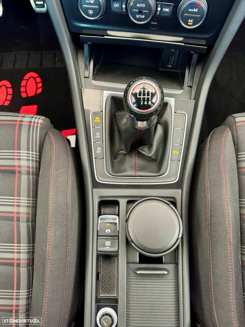 VW Golf 2.0 TSi GTi Performance - 23