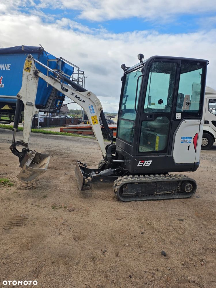 Bobcat E19 - 1
