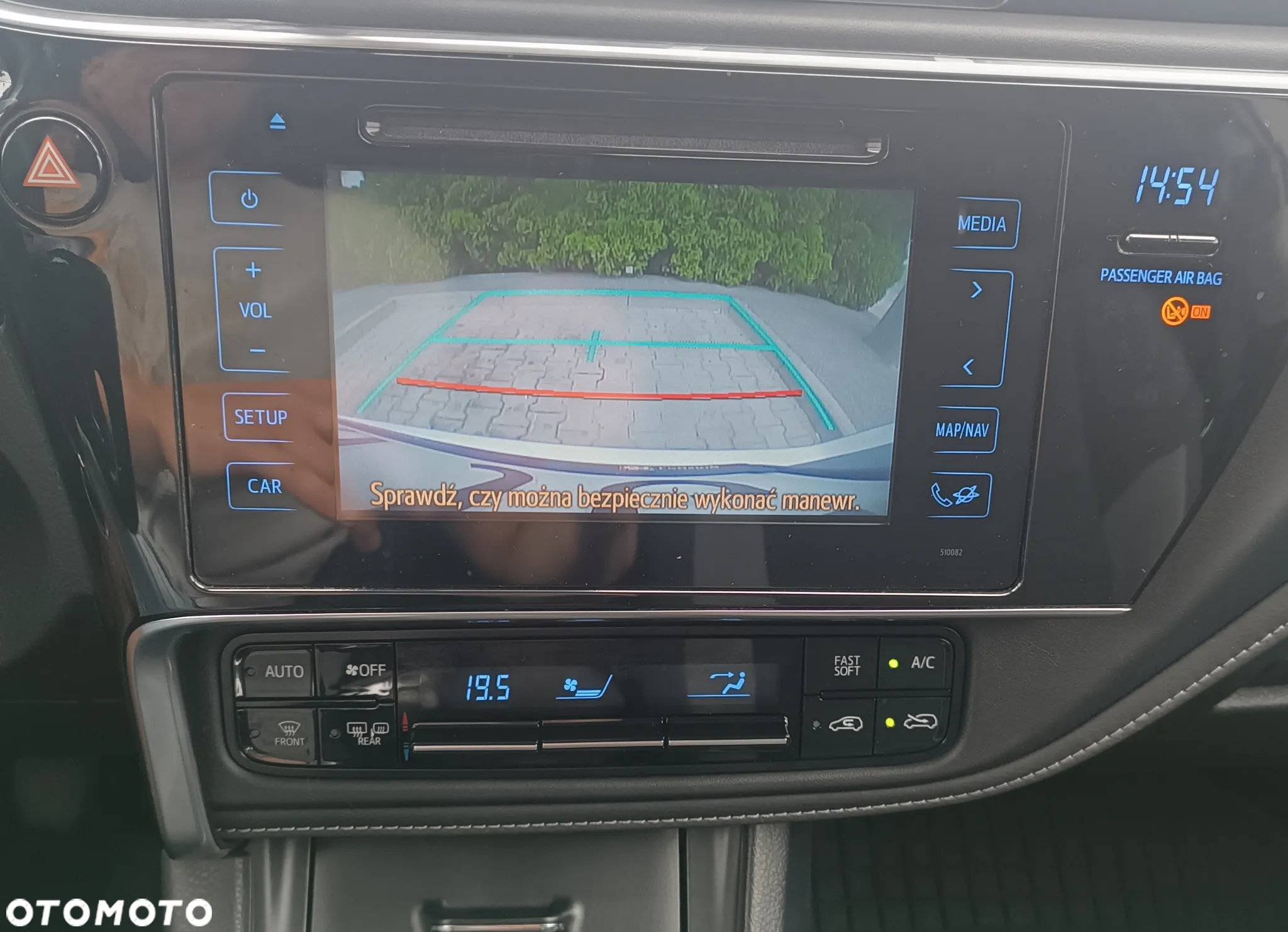 Toyota Auris - 10