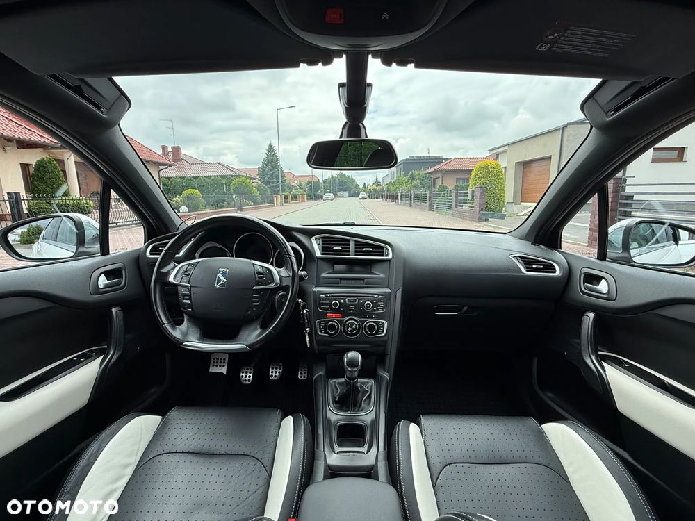 Citroën DS4 1.6 VTi SoChic - 27