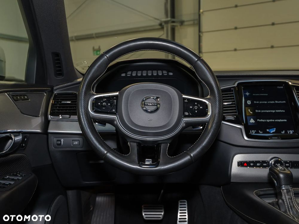 Volvo XC 90 D5 SCR AWD R-Design 7os - 23