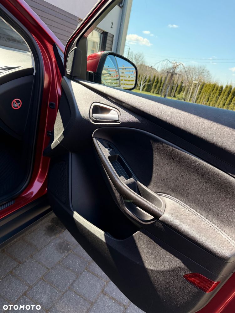 Ford Focus 1.5 EcoBoost Titanium ASS - 37