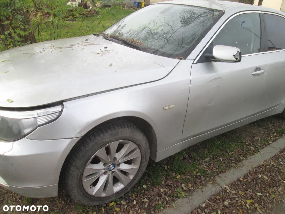 BMW E60 2.2 Benzyna SEDAN SREBRNA SILNIK MASKA ZDERZAK SZYBA KLAPA LAMPY - 4